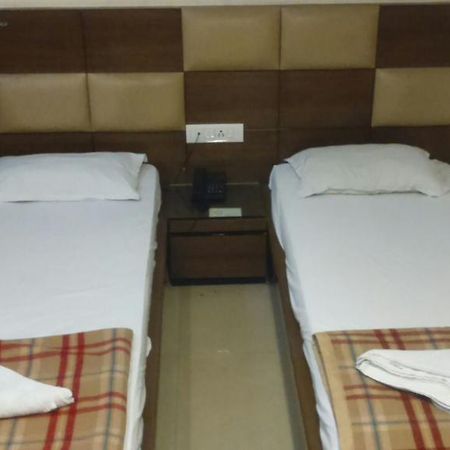 Afridi International Guest House Kolkata Bagian luar foto